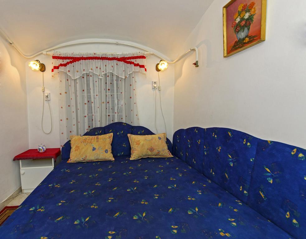 Hotel Barokk Vendeghaz Eger Pokoj fotografie