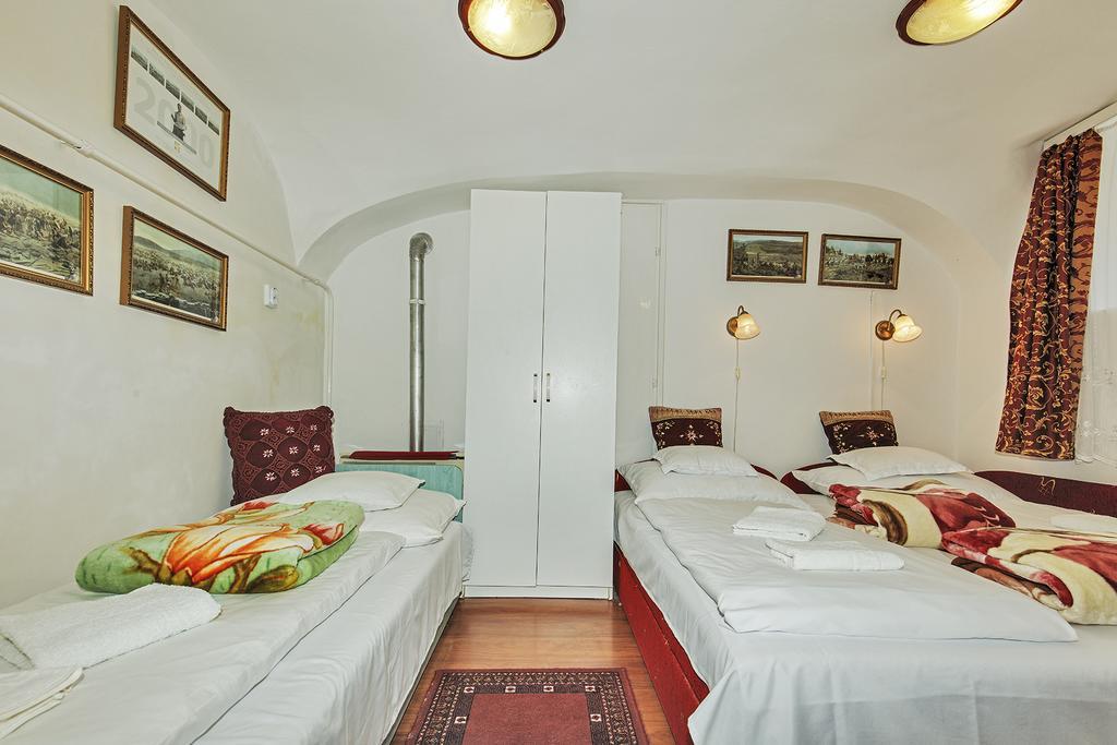 Hotel Barokk Vendeghaz Eger Exteriér fotografie