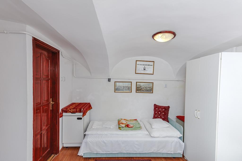 Hotel Barokk Vendeghaz Eger Exteriér fotografie