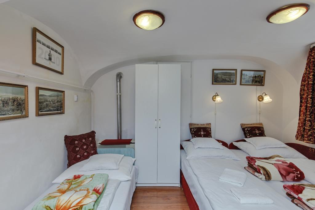 Hotel Barokk Vendeghaz Eger Exteriér fotografie