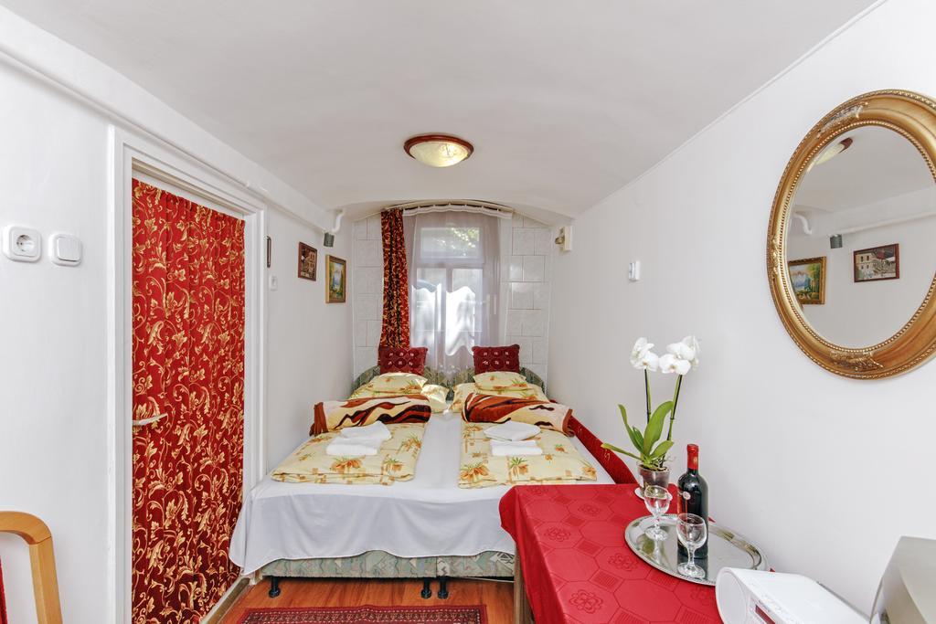 Hotel Barokk Vendeghaz Eger Exteriér fotografie